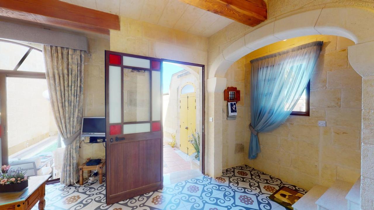 Qala Bed&Breakfast With Swimming Pool - Il-Wenniessa Екстериор снимка